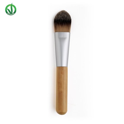 lepo-flat-brush-foundation-644